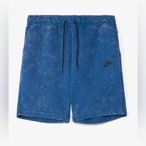 ‼️LAST ONE‼️NIKE SPORTSWEAR TECH FLEECE WASH SHORTS